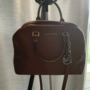 Michael Kors Brown Tote – Designer Energy, Everyday Slay 💅👜